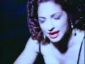 Les VO : Gloria Estefan - Mi Tierra (Chico)