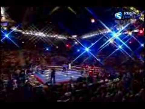 De La Hoya vs Mayweather Part 1 R1-2