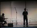 videos de while my guiter gently weeps