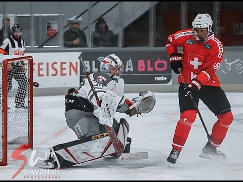 5_Switzerland (U17) vs CZE_Powerplay-Goal_Jeremiah Mundy #18