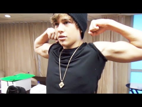 Present - Austin gets an awesome present from his manager backstage at the FontaineBleau and takes a spin on his new skateboard he got as a gift from a fan. Produced/D...