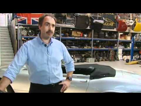 عرض لأسطورة جاكوار سيارة E-Type - فيديو