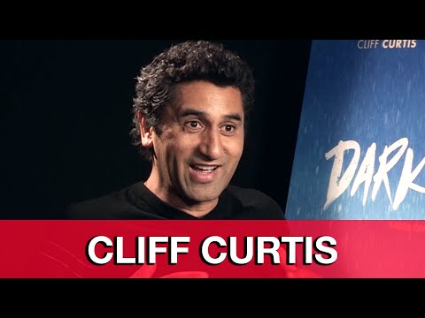 The Walking Dead Spin-Off & The Dark Horse Interview - Cliff Curtis