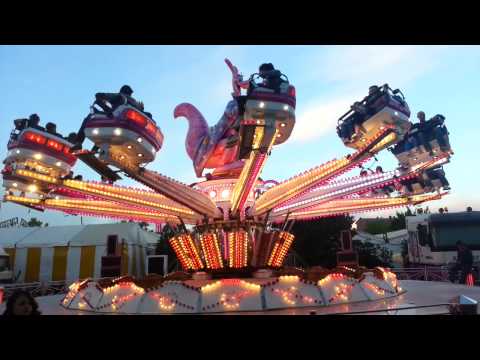 canguro - Atraccion Canguro Loco en las fiestas de Torrejon de Ardoz (Madrid) 2013.