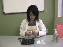 How to use an One Touch Ultra 2 Glucometer (with narrator)
