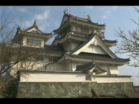 0 photo 0 Five Amazing Asian Castles in the Air and Other Places picture