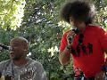 Reggie Watts sings at Morgenhof Vineyard No.2