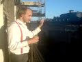 Styret vinkar till p�beln