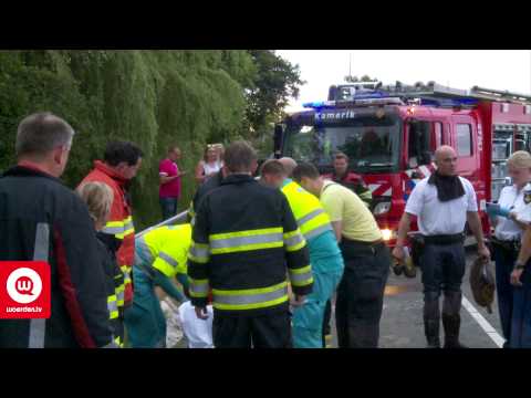 Auto te water Spruitweg Kamerik vrouw gered