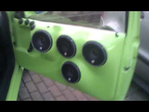 My Peugeot 106 install is finished, ( 8000 RMS ) .
