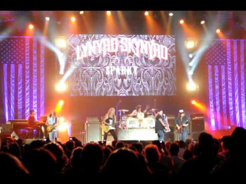 Lynyrd Skynyrd - Free Bird - Hannity Freedom Concert Dallas TX 2010