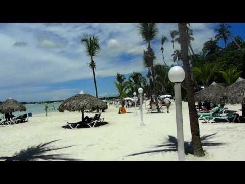 Playa Boca Chica Beach - Walking on Boca Chica and a slew of vendors approach me. A random guy approaches me and says