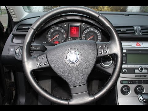 Lenkrad mit Schuhcreme aufbereiten