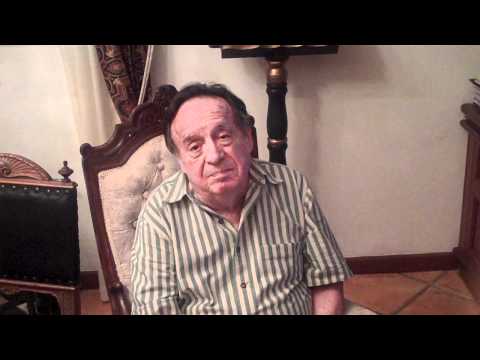Chespirito emocionado y agradecido por miles de seguidores en Twitter