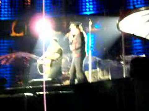 Party Girl - Munich, U2 Vertigo Tour ...