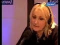 Julie : la voix d\ Julie : la voix d\