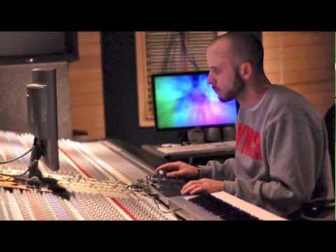 Shebib - Check out my other beatz and also subscribe and follow me on twitter @OVOshuggz thank you :)