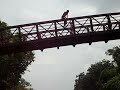 Phuong va Thien nhay cau