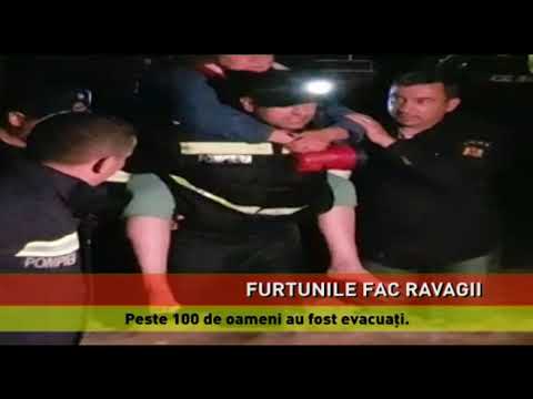 Peste 100 de oameni au fost evacuaţi, în urma ploilor