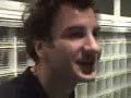 micheal youn shoot le roo dans une couloir de la radio ! mdr