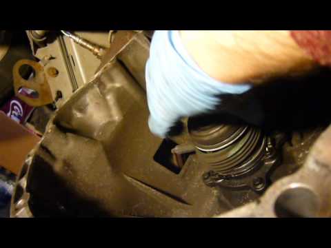 Jaguar S-Type clutch release bearing and slave cylinder replacement