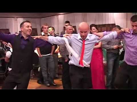 kolo - http://www.youtube.com/watch?v=TM__5aYaNC8 Kolo - Košuta Kosuta Enko, Sido, Mico - Hot Mesa - Calakovic Fice, Neno Kosuta Sote Sota Šota Shote 2012 Svadba Ho...