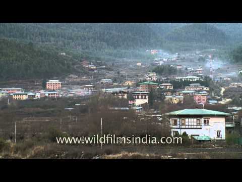 how to reach bhutan from kolkata by train