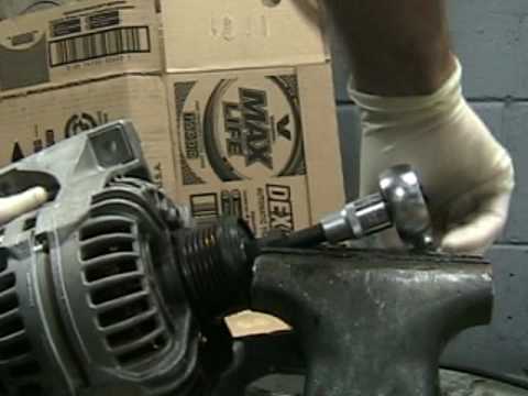 how to remove alternator pulley