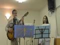 Pr. Abel e esposa louvando