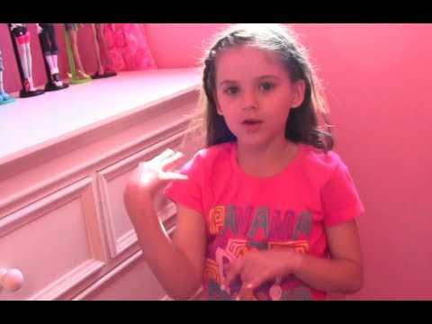 Emma - Emma gives you a tour of her room. Where stuff is from... Vanity: Target Bedding set: Target Cushioned seat with storage: Target Curtains: Mommy made them, f...