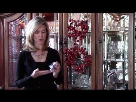 how to fasten a wreath to a door