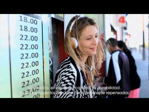 Frends headphones - FRENDS crea la primera linea de audífonos exclusivamente para mujeres. Un producto diseñado con un proceso completamente diferente, una joya vintage y artesa...