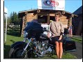 Sexy  Sarah Palin shows off her nice legs