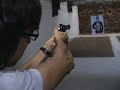 Eu atirando com um 38 da tauros
