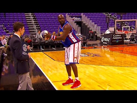 World Record Longest Basketball Hook Shot! | Harlem Globetrotters