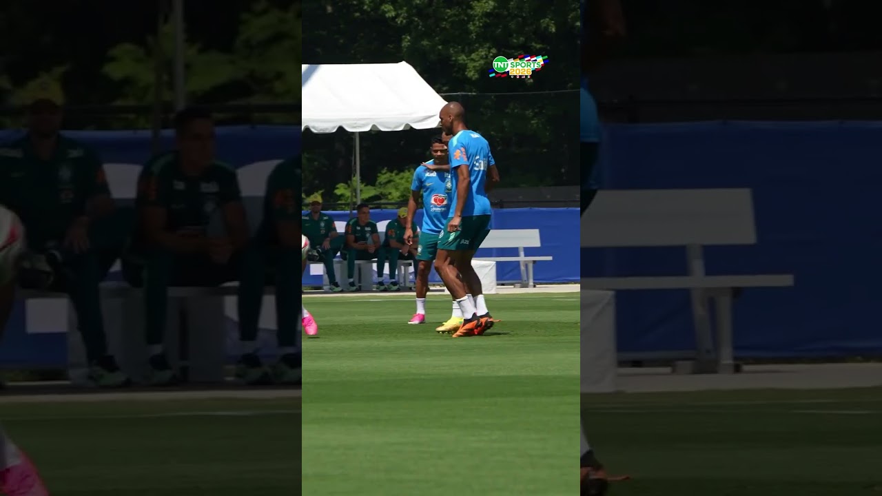 O NEYMAR TOMOU UMA BOLADA NA CARA E O CUNHA CAIU NA RISADA! #shorts