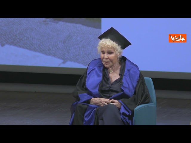 Addio Ornella Vanoni, eccola alla laurea Ad Honorem a giugno: Io cialtrona, non ho mai studiato