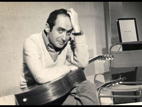 Vlado - No dia 25 de Outubro de 1975, o jornalista Vladmir Herzoga presentou-se ao DOI-CODI (órgão da repressão política do regime militar) para prestar um depoiment...