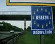 Adsav, panneaux européens Breizh à la frontière bretonne