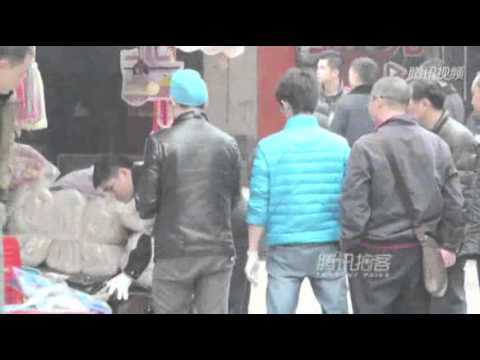 Raw: Knife Fight in China Market Leaves 6 Dead