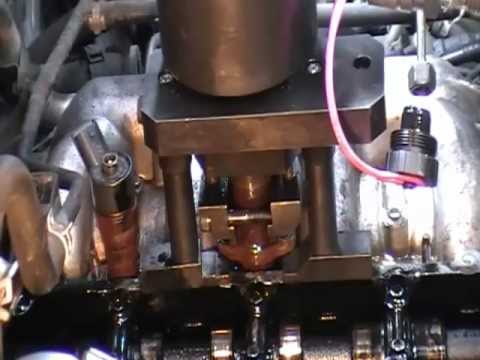 Peugeot HDI Common rail injector removal.mp4