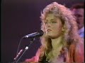 THE JUDDS SING \"ROCKIN WITH THE RHYTHM\" THE JUDDS SING \"ROCKIN WITH THE RHYTHM\"