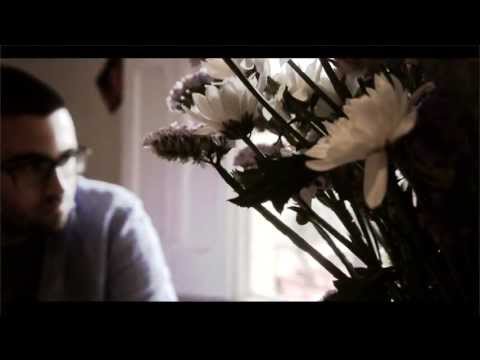Daniel Wave presenta el videoclip de «Motel 5 estrellas»