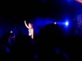 TFRT: Hayley Williams from Paramore singing with the crowd!