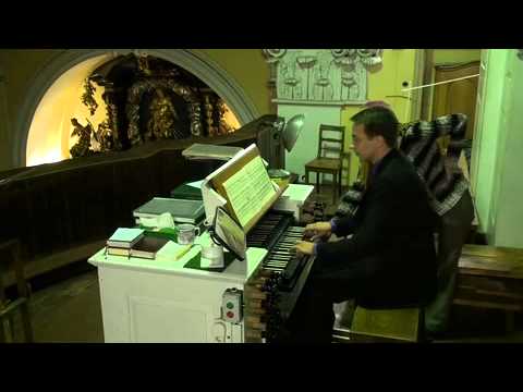 Přehrát video Přehrát video