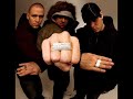Hilltop Hoods - The Blue Blooded Hilltop Hoods - The Blue Blooded