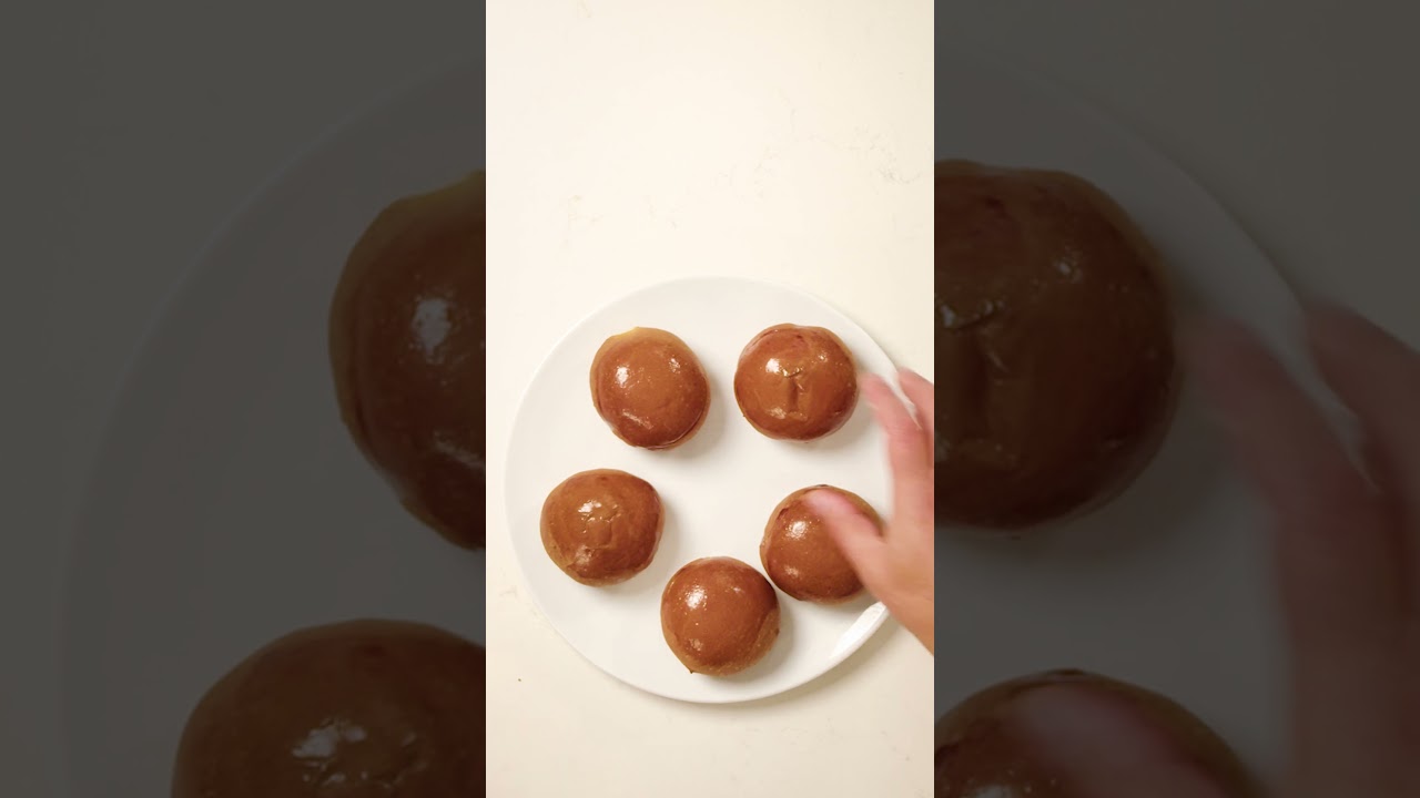 מחפשים קינוח חגיגי, מרשים וקליל הכירו את המריטוצו – סופגניות אפויות מהמטבח האיטלקי בגרסה של מיקי שמו