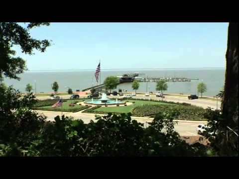 Explore Fairhope, Alabama