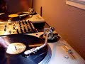 DJ D-Vinyl scratch session