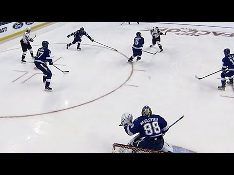 Video: Oshie gives Captials two goal lead with slick one timer